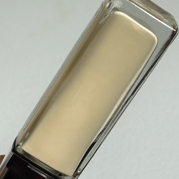 NYX Can’t Stop Won’t Stop Full Coverage Foundation Pale NIP - Picture 4 of 4